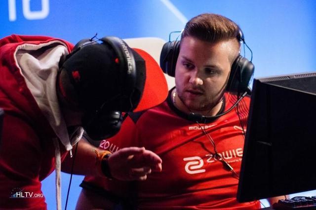 一代选手中 一代选手中